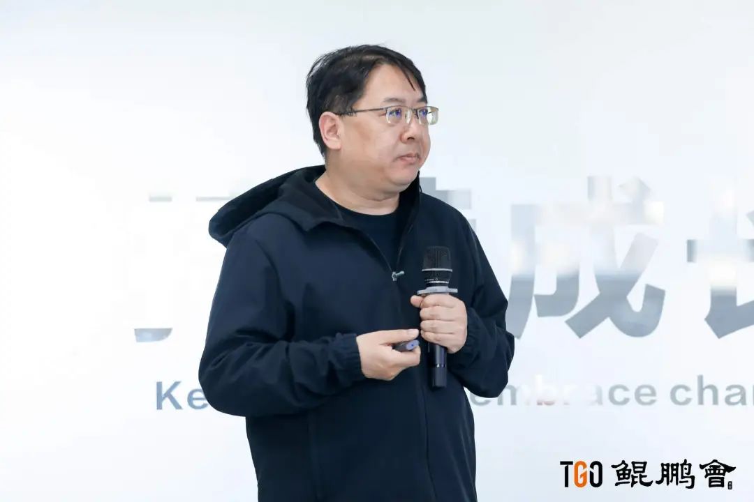 滴滴滴DeepSeek!三场活动金句已送达:DeepSeek is a Feature,not a Product