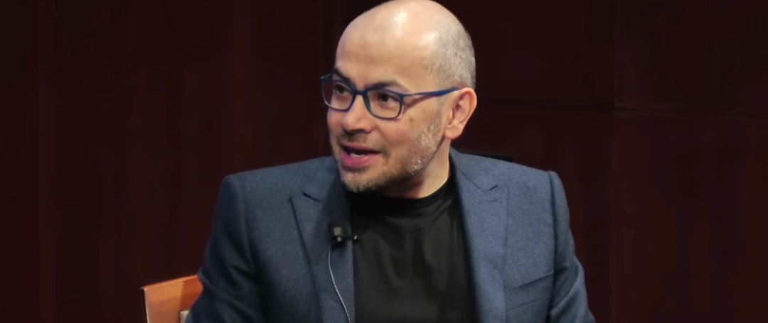 Demis Hassabis:当 AI 开始解释和操作世界,就不再是工具,而是真实世界参与者