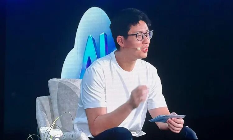 腾讯汤道生对话姚顺雨:你觉得为啥外界觉得咱在AI上慢了